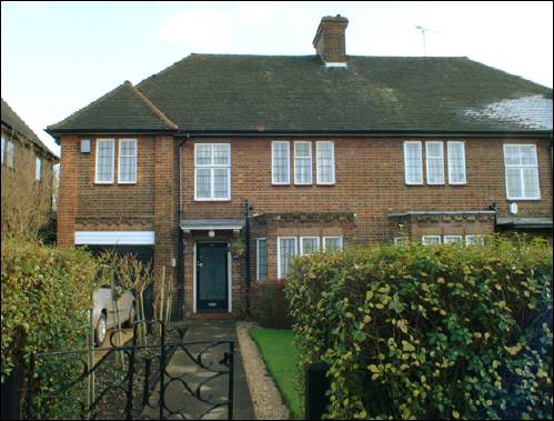 030 Ossulton Way